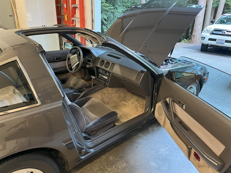 1985 Nissan 300ZX Passenger Door Open